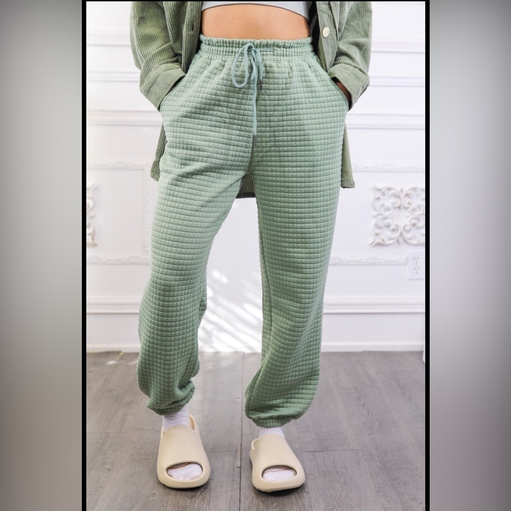 Surelymine Fit Green Textured Women's sweatpants - Picture 2 of 7